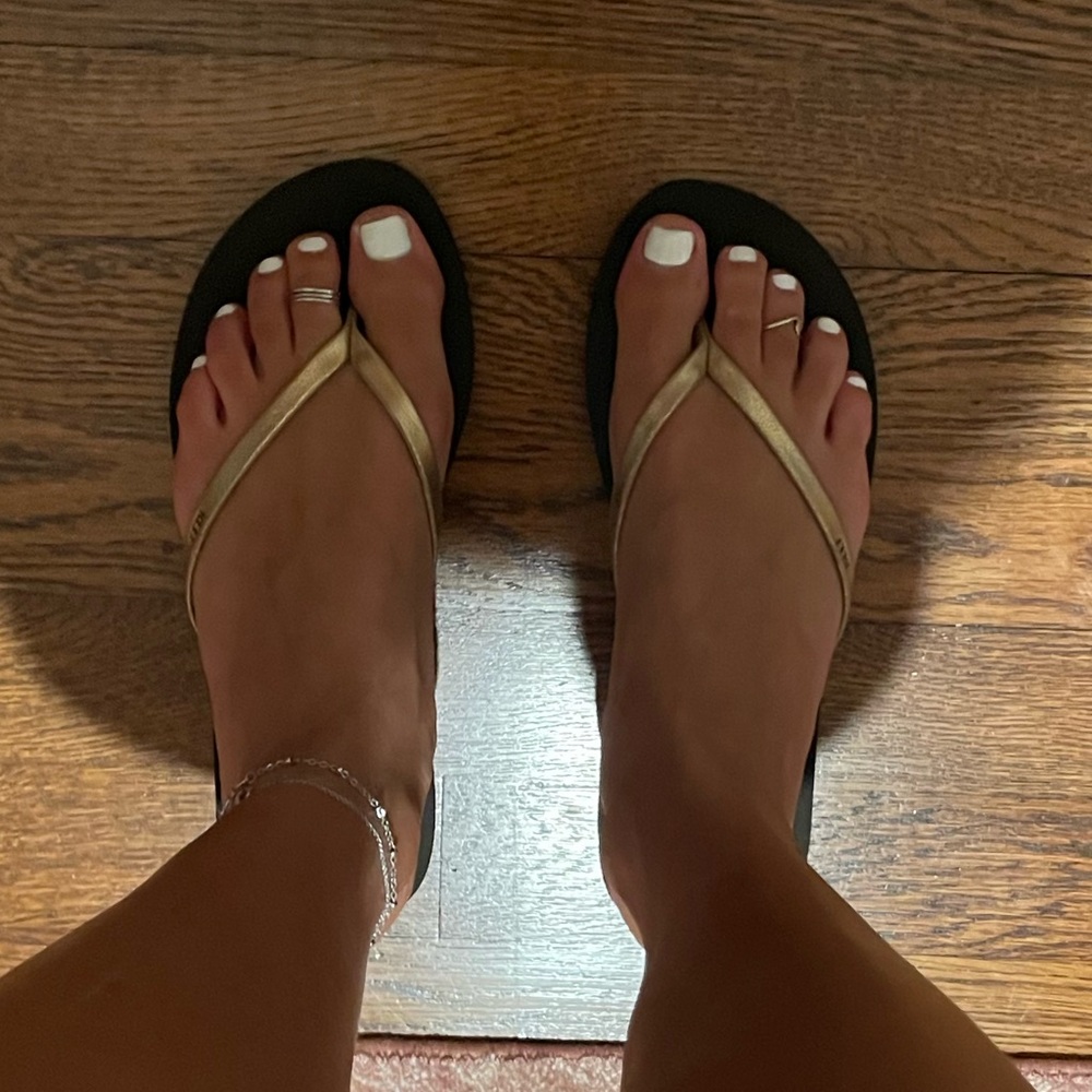 Reef Bliss Nites Gold Espresso Flip Flop Sandals - Picture 2 of 6